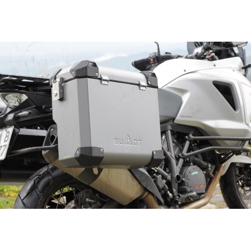Scratch and Dent - BUMOT Defender EVO Panniers