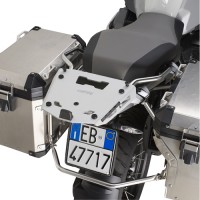 GIVI SRA5112 Rear Plate - R1250GS Adventure / R1200GS Adventure GIVI SRA5112 Rear Plate - R1250GS Adventure / R1200GS Adventure